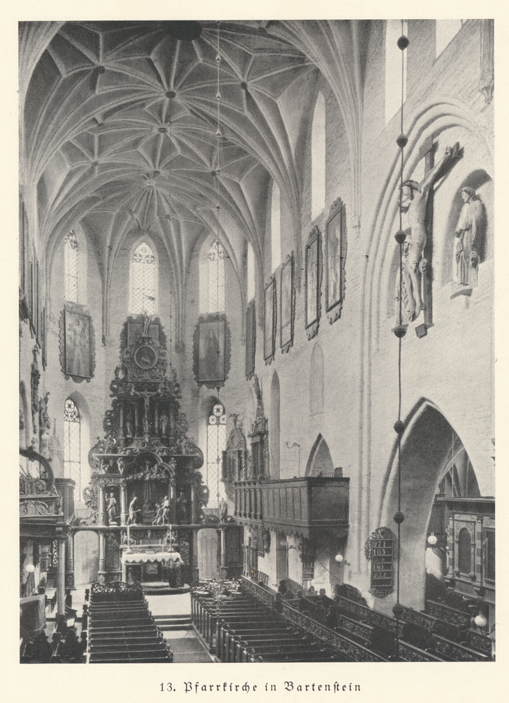 Bartenstein, Ev. Pfarrkirche, Innenansicht, Blick zum Altar
