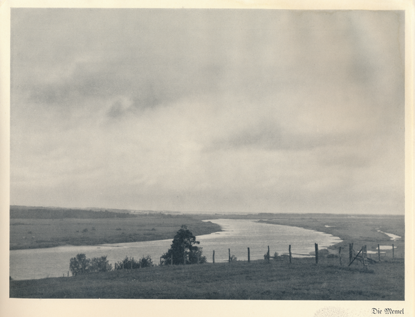 Memel (Fluss), Memelbogen an der Kummabucht, Blick vom Rombinus memelabwärts nach Tilsit