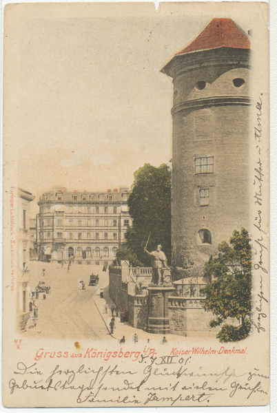 Königsberg (Pr.), Kaiser-Wilhelm-Denkmal mit südwestlichem Schlossturm