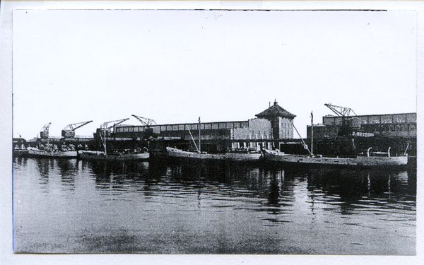 Königsberg (Pr.), Blick auf das Ostufer von Hafenbecken III