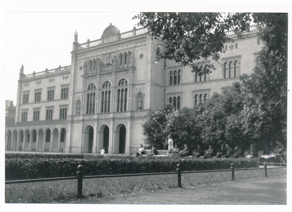 Königsberg (Pr.), Paradeplatz,  Neue Universität, Vorderansicht