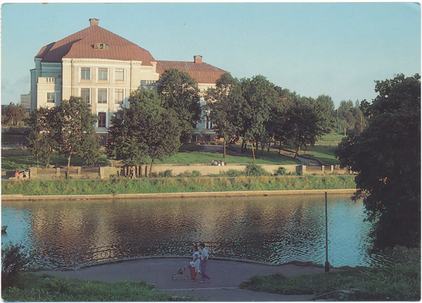 Königsberg (Pr.), Stadthalle, Blick über den Schlossteich