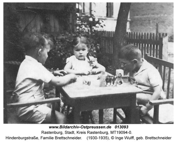 Rastenburg, Hindenburgstraße, Familie Brettschneider