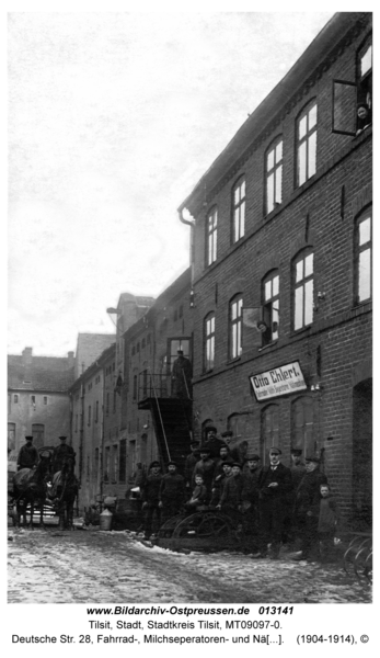 Tilsit, Deutsche Str. 28, Fahrrad-, Milchseperatoren- und Nähmaschinen-Handlung "Otto Ehlert"