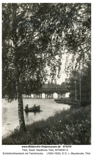 Tilsit, Schloßmühlenteich mit Teichbrücke