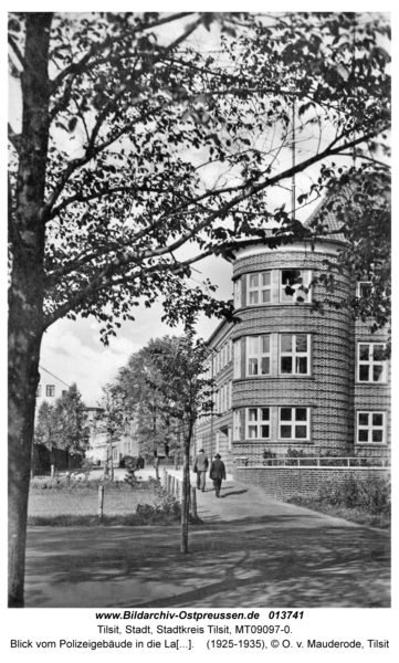 Tilsit, Blick vom Polizeigebäude in die Langgasse