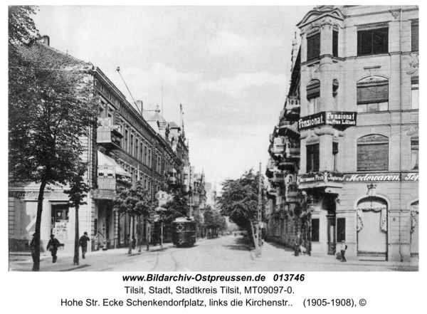 Tilsit, Hohe Str. Ecke Schenkendorfplatz, links die Kirchenstr.