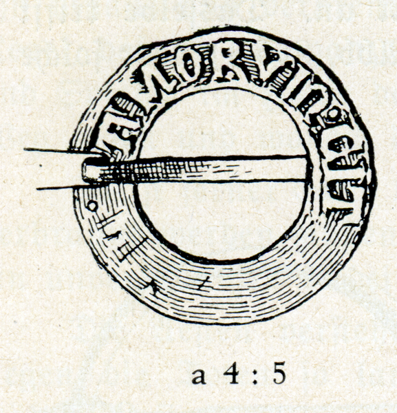 Stangenwalde Kr. Sensburg, Geschlossene Ringfibel mit plattem Rahmen und Inschrift