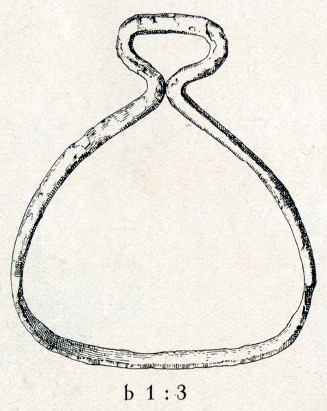 Schulstein, Sehr alter gebogener drahtförmiger Steigbügel