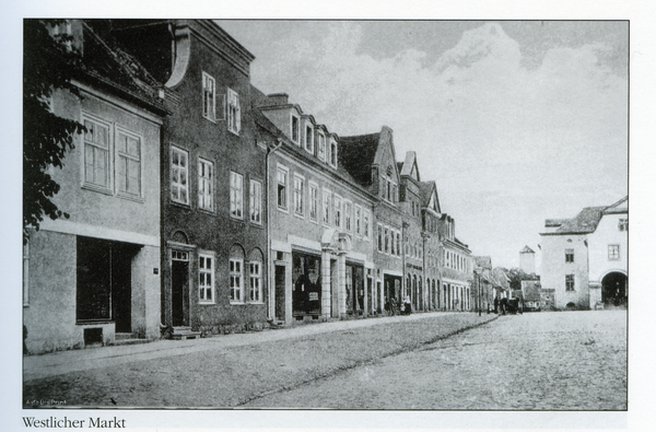 Gerdauen, Häuser am westlichen Teil des Marktes