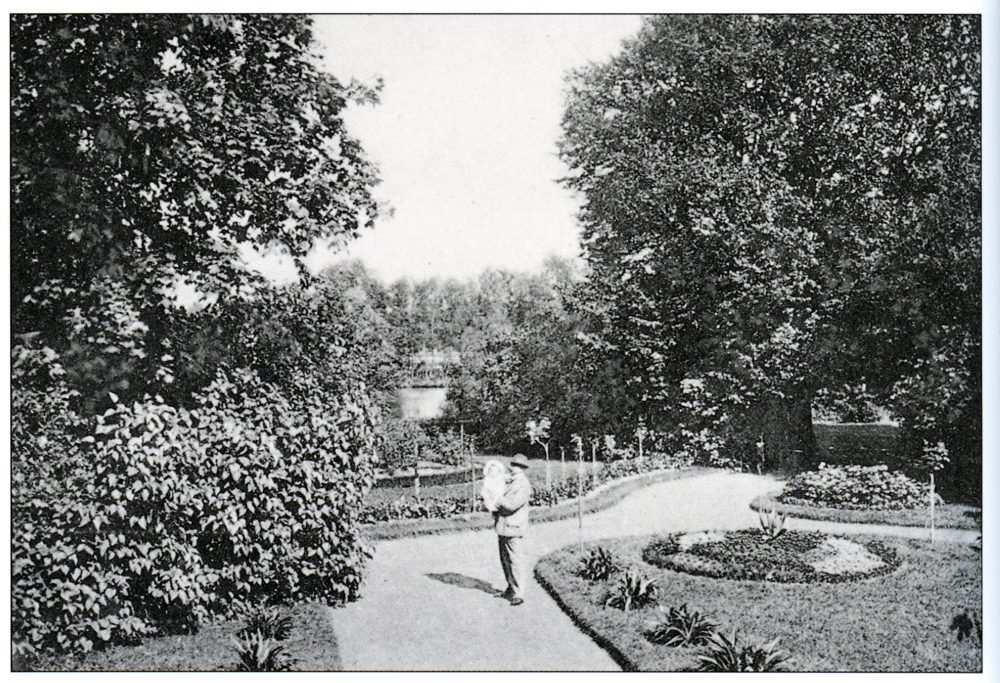 Wandlacken, Domäne, Park, Robert Totenhoefer mit Tochter Christel