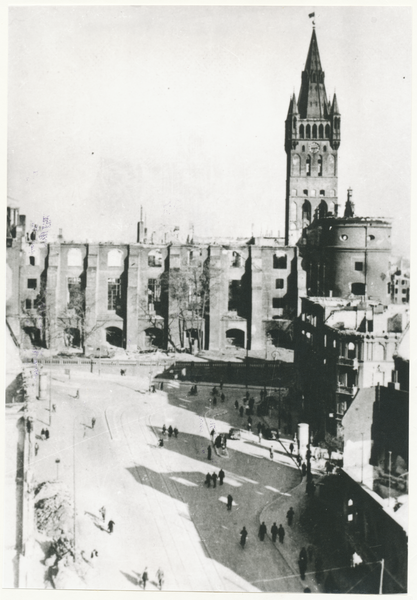 Königsberg (Pr.), Gesekusplatz, Blick zum Schloss, Kriegszerstörungen