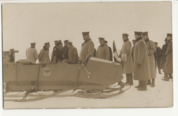 Lötzen, Generalfeldmarschall Hindenburg und div. Offiziere mit Motorschlitten