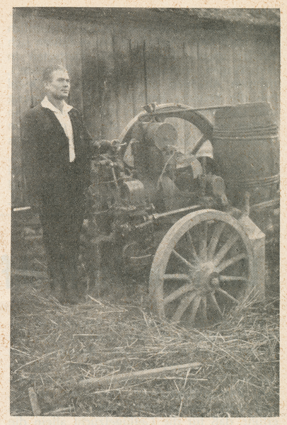 Minneiken, Willi Nopens mit dem Deutz-Otto-Motor seines Vaters