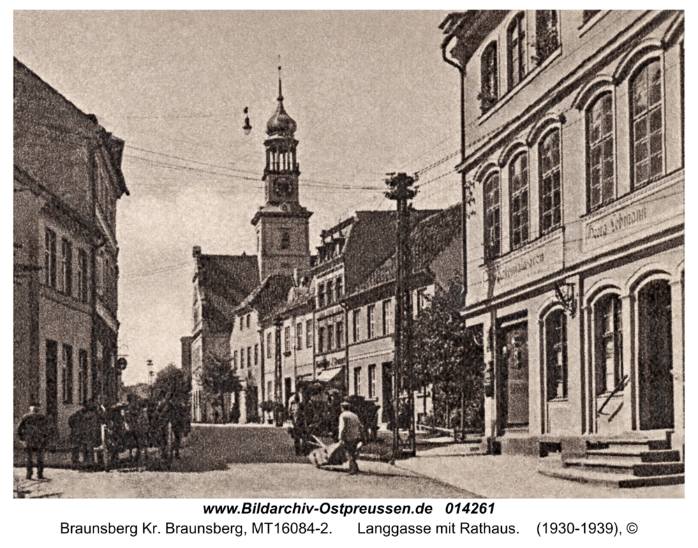 Braunsberg, Langgasse mit Rathaus