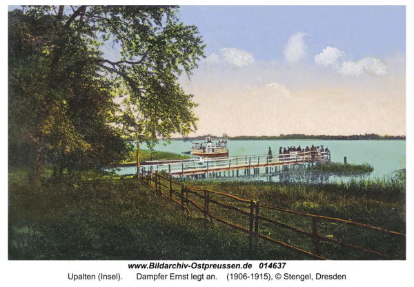 Upalten (Insel), Dampfer Ernst legt an