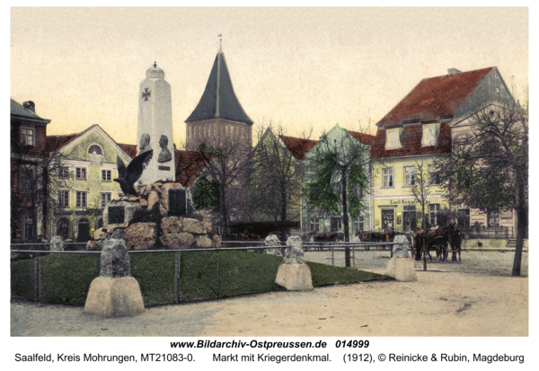 Saalfeld, Markt mit Kriegerdenkmal