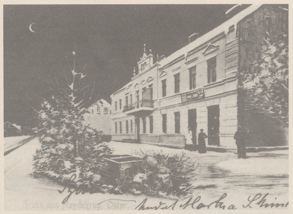 Heydekrug, Blick auf die winterlich-weihnachtliche Prinz-Joachim-Straße