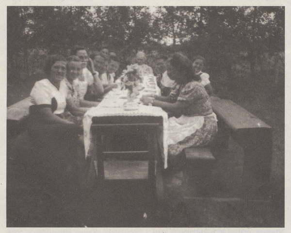 Rudienen, Bunter Nachmittag im Schulgarten