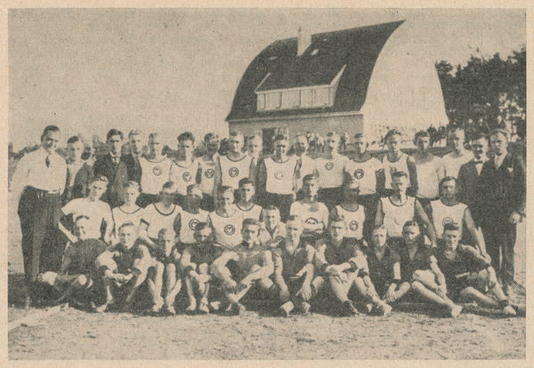 Memel, Sportplatz am Plantagenfort, Leichtathleten und Fußballer der Spielvereinigung Memel