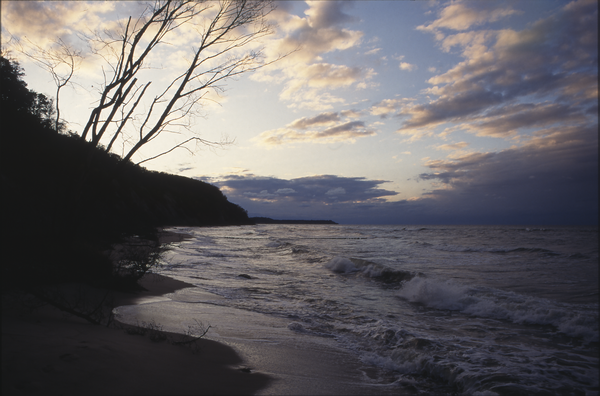 Warnicken (Лесное), Blick entlang der Steilküste