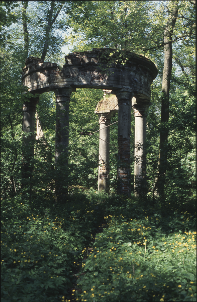 Bledau (Сосновка), Pavillon im Schlosspark