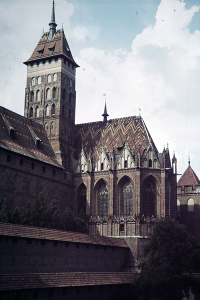 Marienburg, Westpr., Schlosskirche und Pfaffenturm