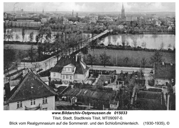 Tilsit, Blick vom Realgymnasium auf die Sommerstr. und den Schloßmühlenteich