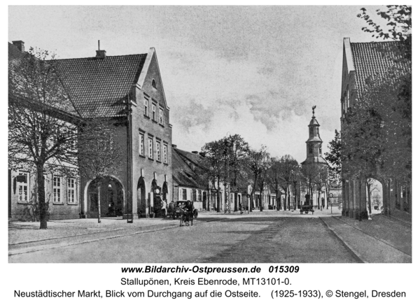 Stallupönen, Neustädtischer Markt, Blick vom Durchgang auf die Ostseite