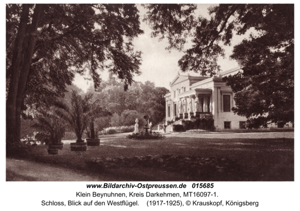 Kleinbeibuhnen, Schloss, Blick auf den Westflügel