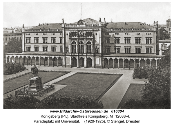 Königsberg, Paradeplatz mit Universität