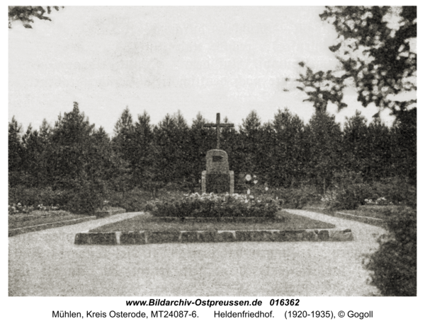 Mühlen, Heldenfriedhof