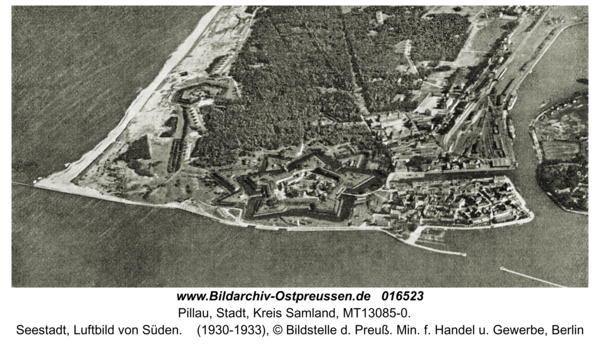Pillau, Seestadt, Luftbild von Süden