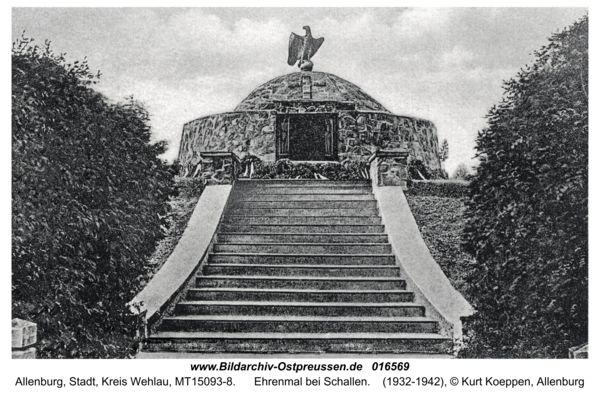 Allenburg, Ehrenmal bei Schallen