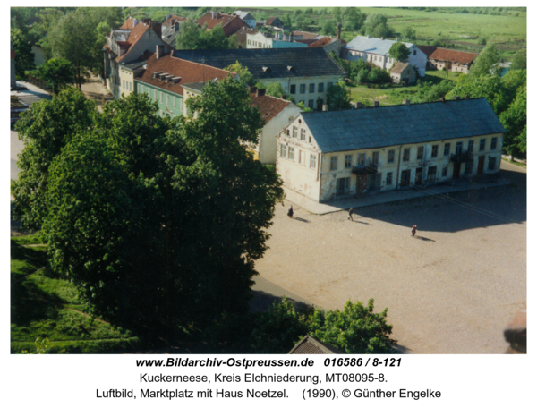 Kuckerneese, Luftbild, Marktplatz mit Haus Noetzel