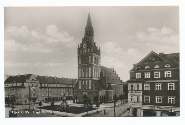Lyck, Evangelische Kirche und Kriegerdenkmal