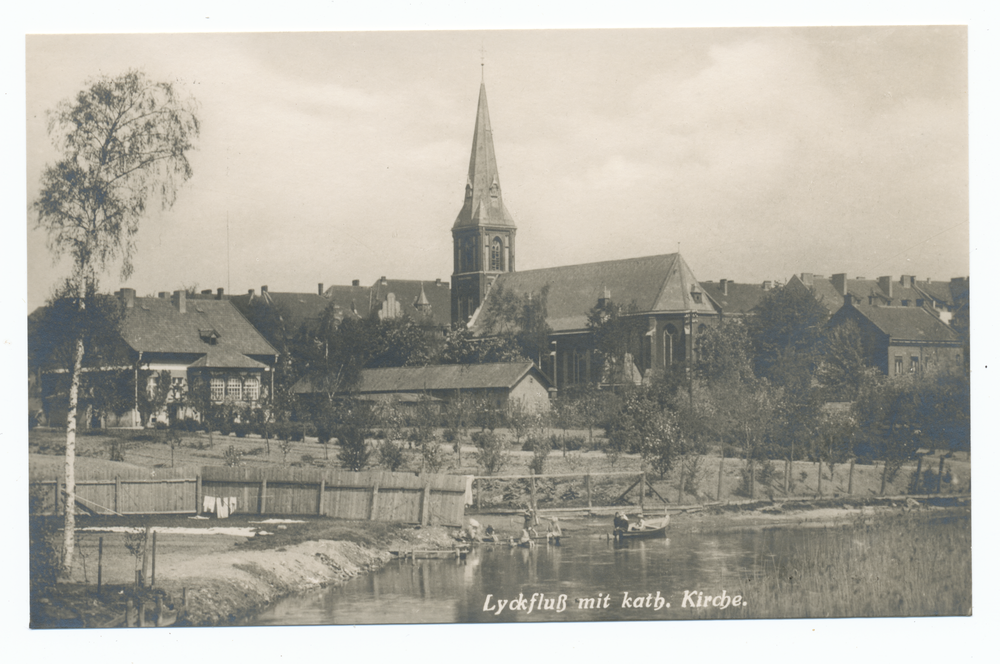 Lyck, Lyckfluß mit Katholischer Kirche