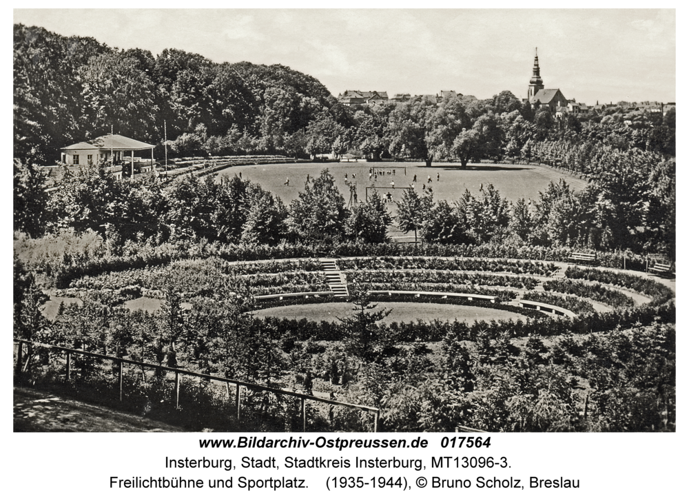 Insterburg, Freilichtbühne und Sportplatz