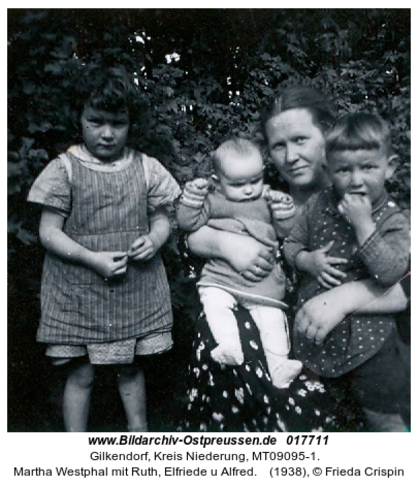 Gilkendorf, Martha Westphal mit Ruth, Elfriede u Alfred