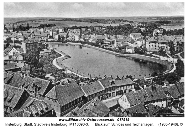 Insterburg, Blick zum Schloss und Teichanlagen