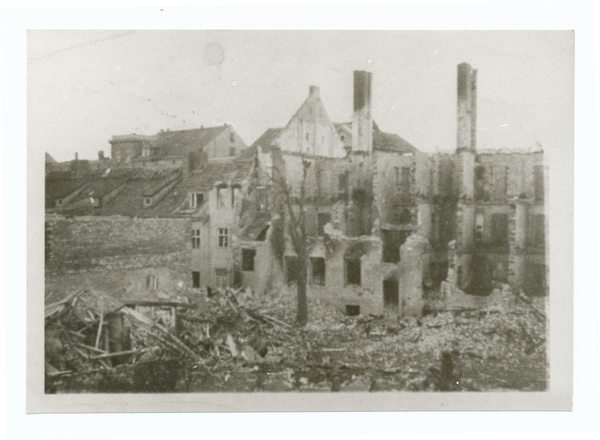 Tilsit, Blick von der Oberst-Hoffmann-Str. zur Clausiusstr. nach der Zerstörung