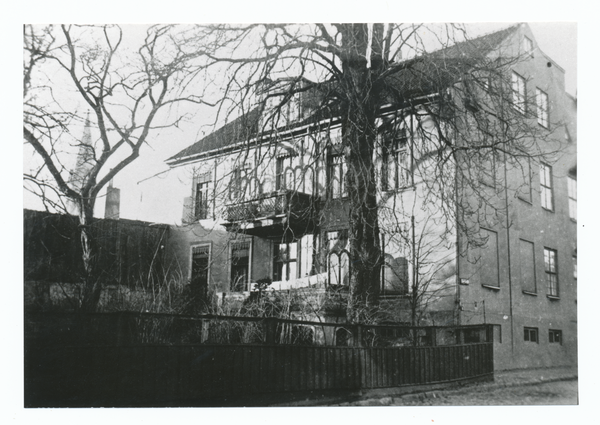 Tilsit, Kirchenstr, Ecke Fabrikstr., Seifenfabrik Schwenner und Hummel, Wohnhaus