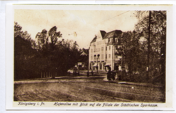 Königsberg, Hufenallee mit Blick auf die Städtische Sparkasse