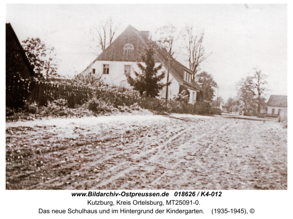 Kutzburg, das neue Schulhaus und im Hintergrund der Kindergarten