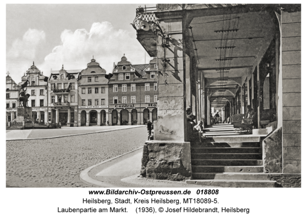 Heilsberg, Laubenpartie am Markt