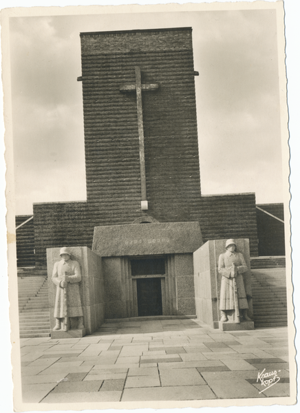 Hohenstein Kr. Osterode, Reichsehrenmal Tannenberg, Eingang