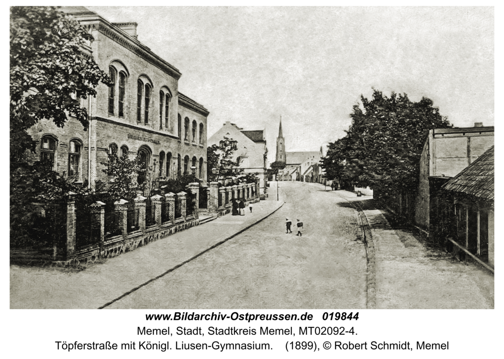 Memel, Töpferstraße mit Königl. Liusen-Gymnasium