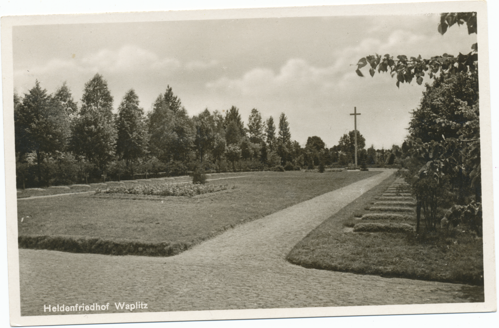 Waplitz Kr. Osterode, Ehrenfriedhof