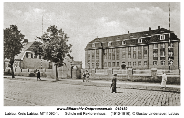 Labiau, Schule mit Rektorenhaus