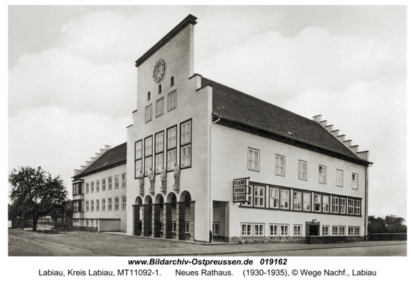 Labiau, Neues Rathaus